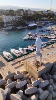 From sunrise strokes to sunset celebrations 🏊‍♂️
What a day with SWIM Initiative — a 10KM journey from Amchit that started calm, got a little wavy, but stayed full of energy, teamwork, and good vibes all the way through!

Huge shoutout to every swimmer, supporter, kayaker, and safety crew who made this adventure unforgettable .Your spirit is what keeps this community moving forward.

We wrapped it all up with a beautiful celebration for @miro_chidiac great achievement — an incredible of 10 KM swim for the #goodcause , followed by a birthday surprise for @nisskhoury — the perfect ending to a perfect day 🎉💫

Here’s to more swims, more memories, and more saltwater in our hair 🌊✨

🎥 @roddyhafiz16 The Best !

#swiminitiative #openwaterswim #lebanon #amchit #10kmchallenge #community #swimforacause #goodvibesonly #sustainability #cleansea